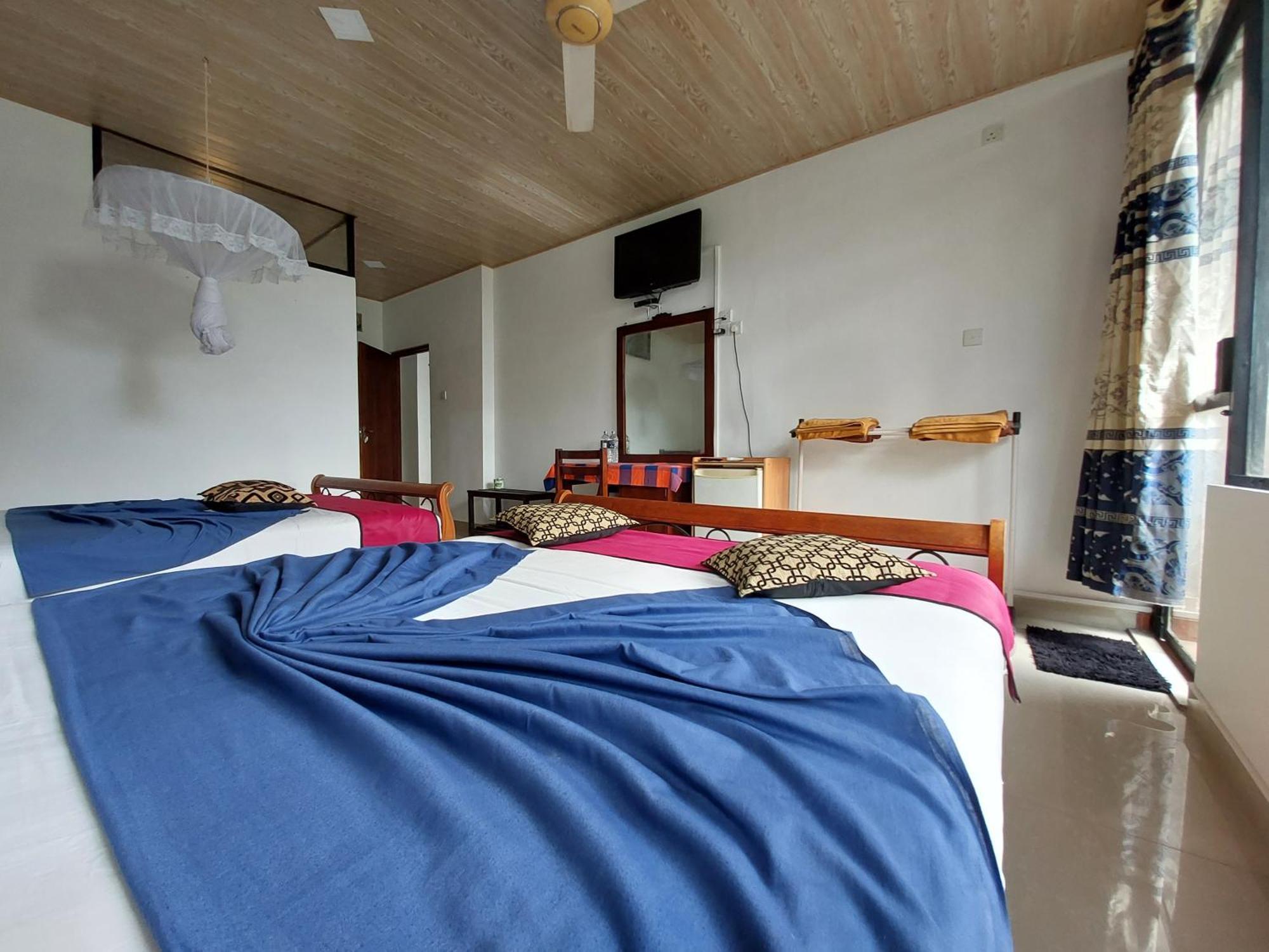 Lake Wave Hotel Anuradhapura Exterior foto